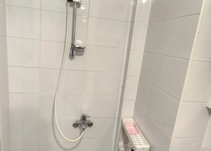 Appartamento Spring Stay-홍대7번 1분, 단독전체,1층,3r1b,침대4 *